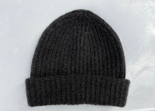Cashmere Beanie — Charcoal